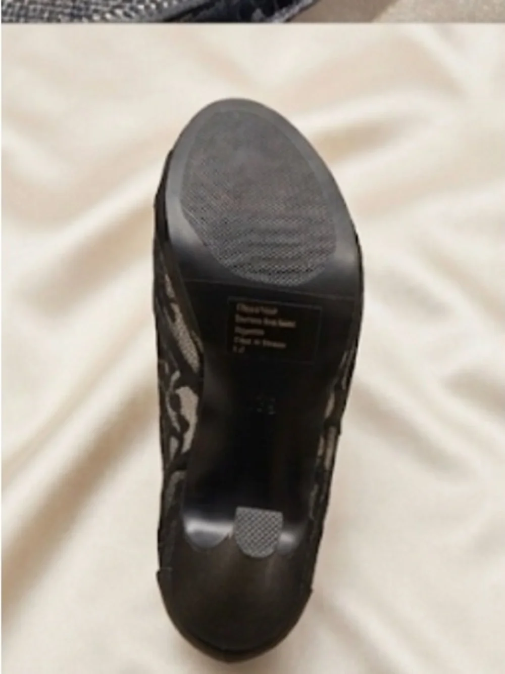 Vintage deadstock Coach and Four Elegant Black Lace Satin Peep Toe  9.5 NWT